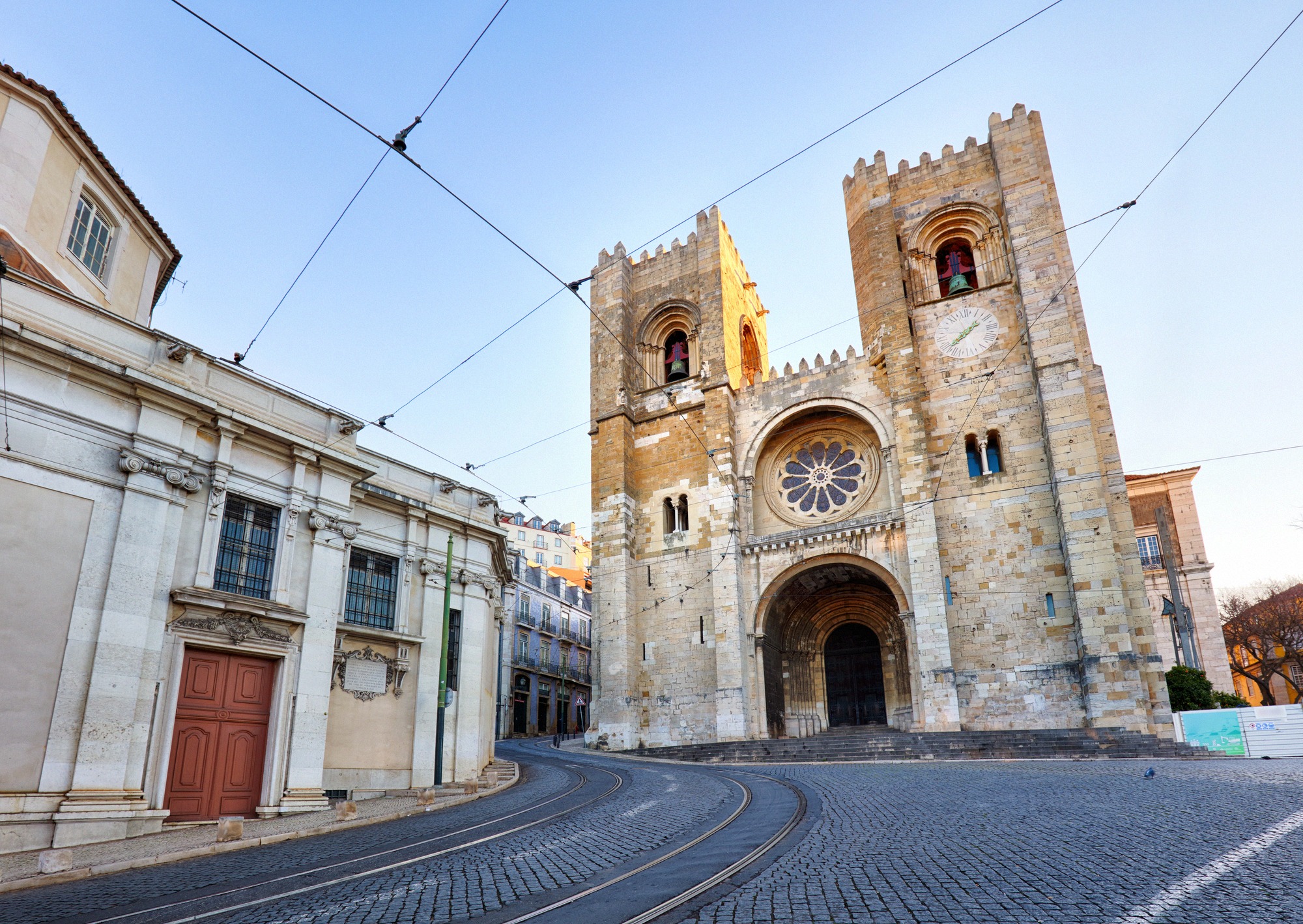 The Sé de Lisboa cathedral with its distinctive Romanesque towers and facade in the centre of Lisbon.